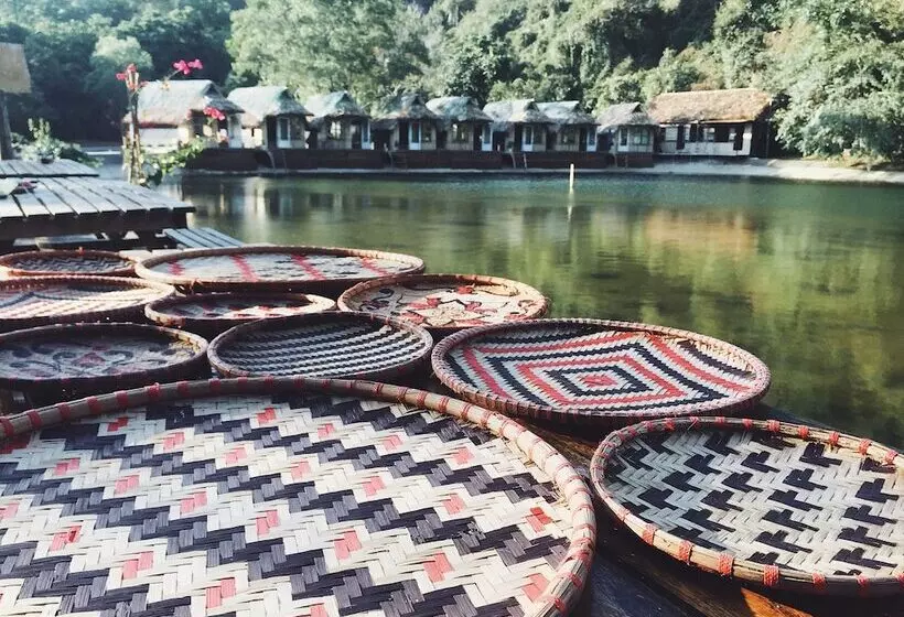 هتل Hoi Lake Farmstay