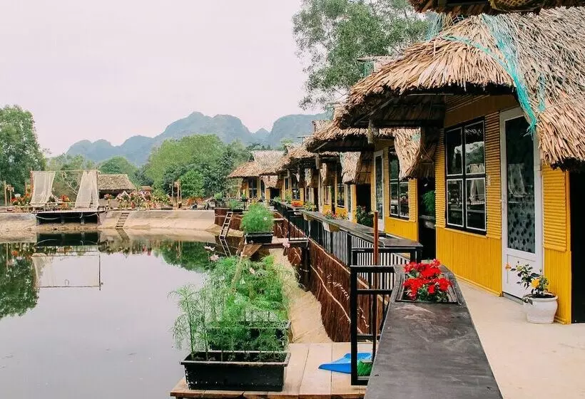 هتل Hoi Lake Farmstay