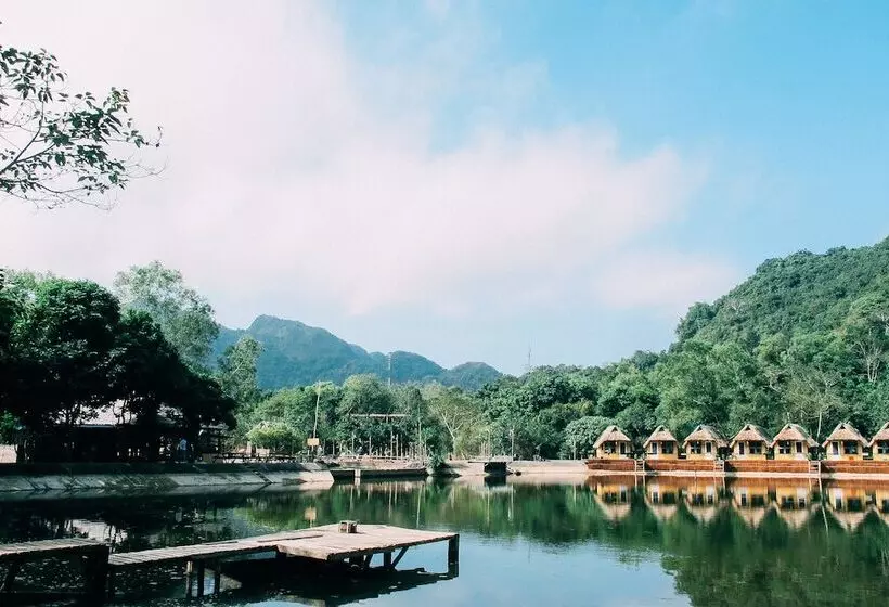 هتل Hoi Lake Farmstay