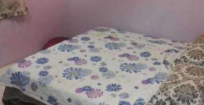 בית מלון כפרי Nur Ainur Inn