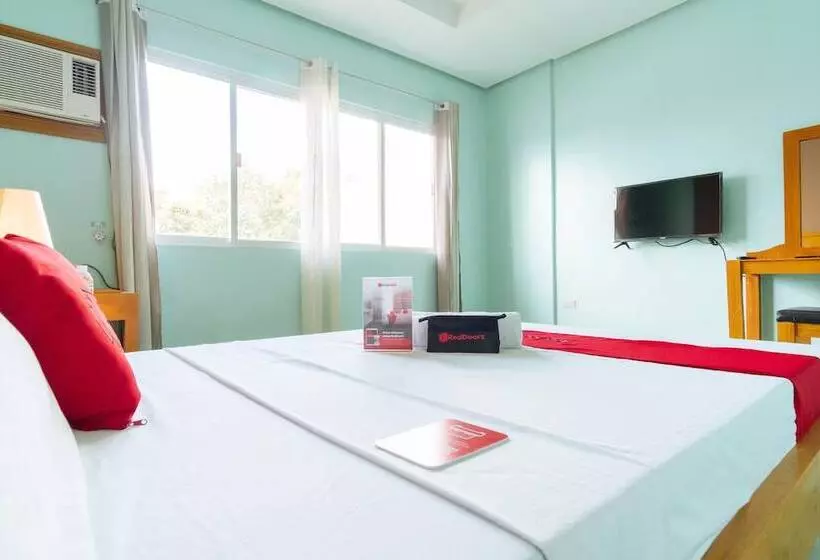 Hotelli Reddoorz Near Caticlan Airport
