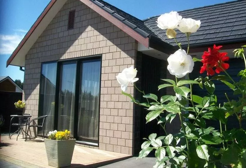 Hotelli West Melton Bed And Breakfast