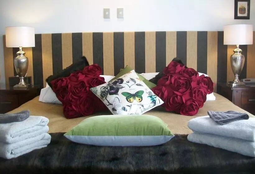 Hotelli West Melton Bed And Breakfast