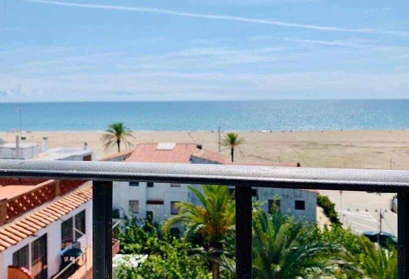 Hotel Comarruga Platja