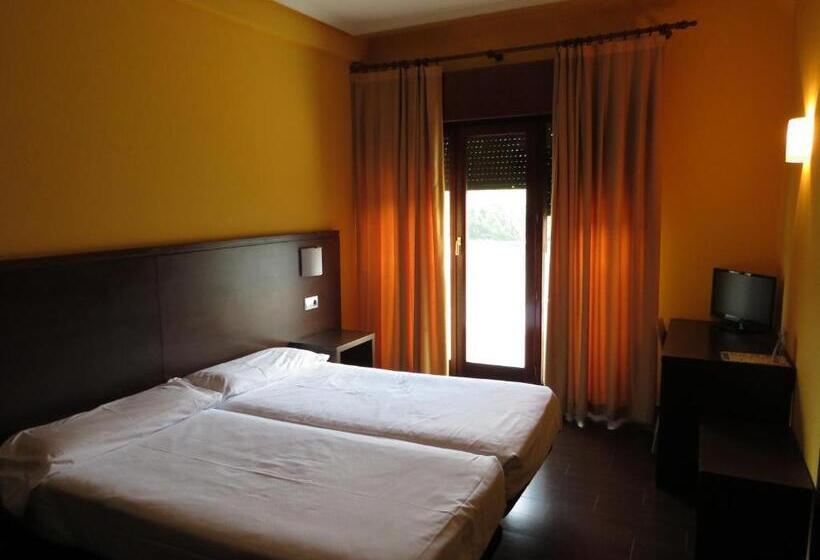 בית מלון כפרי Euba