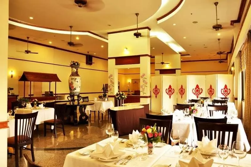 Отель Loei Palace