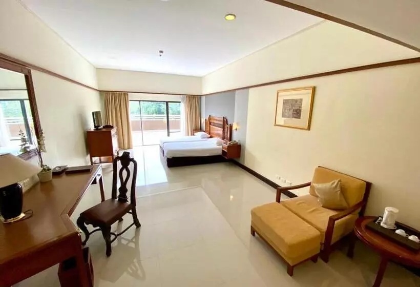 Отель Loei Palace