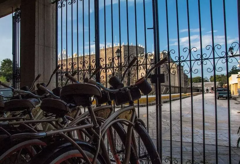 هتل Rinconada Del Convento