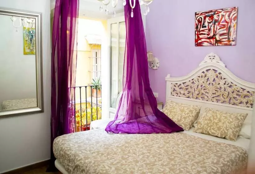 هتل Un Patio En Santa Cruz