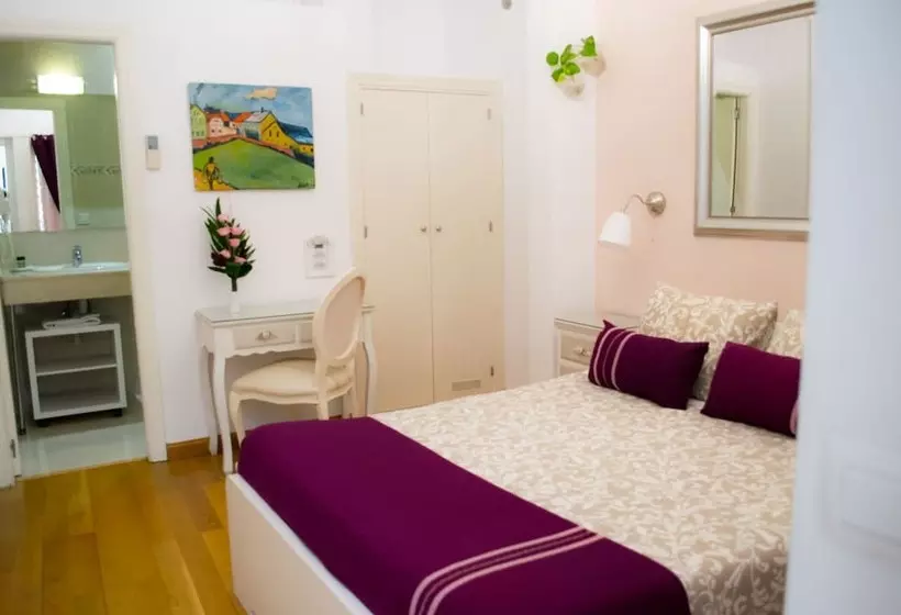 هتل Un Patio En Santa Cruz