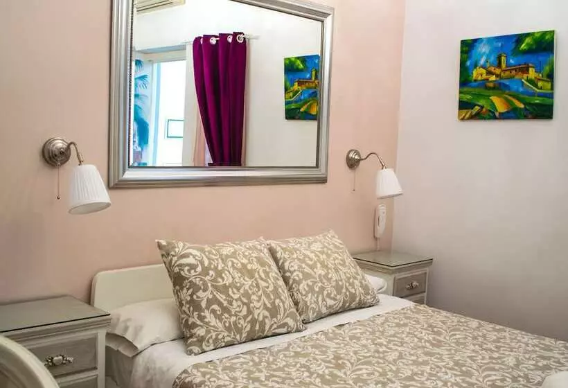 هتل Un Patio En Santa Cruz