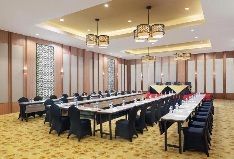 בית מלון כפרי Swiss Belinn Timika