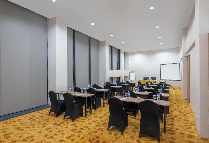 בית מלון כפרי Swiss Belinn Timika