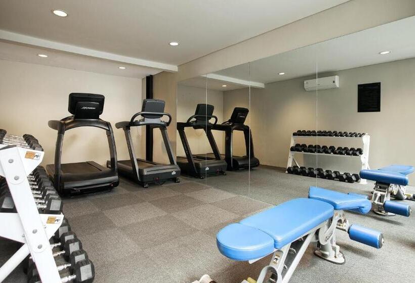 בית מלון כפרי Swiss Belinn Timika