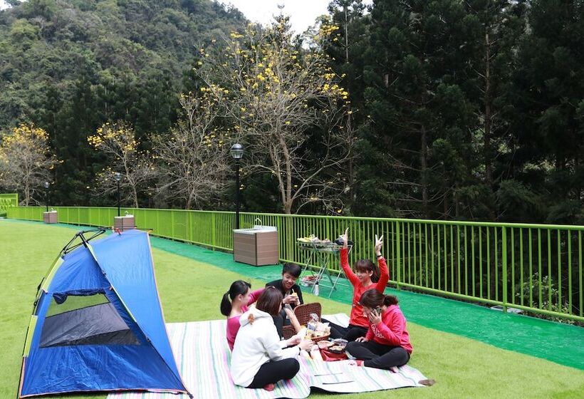 هتل Uni Resort Mawutu