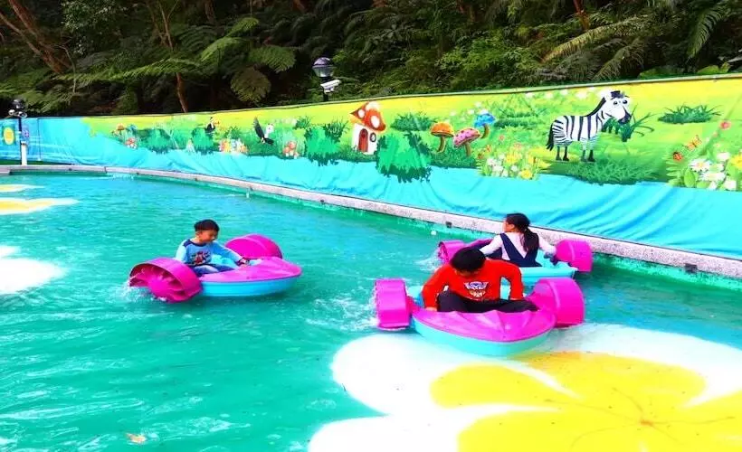 هتل Uni Resort Mawutu