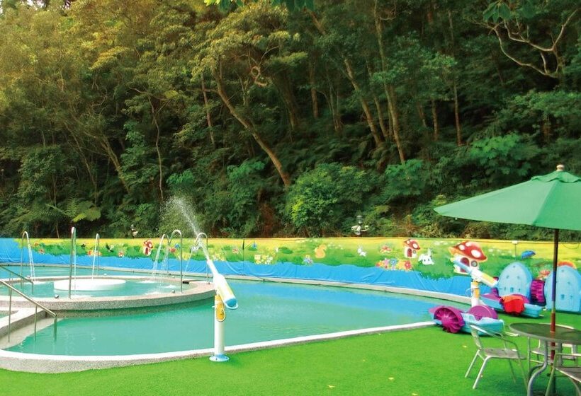 هتل Uni Resort Mawutu