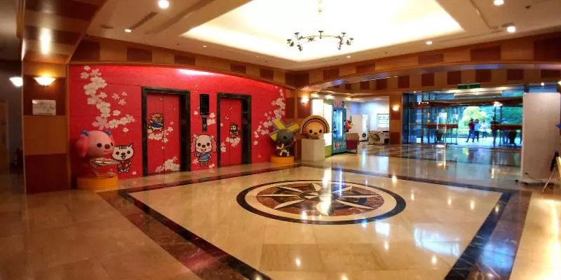 هتل Uni Resort Mawutu