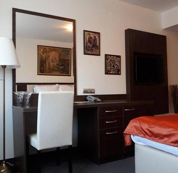 هتل семеен хотел анна кристина