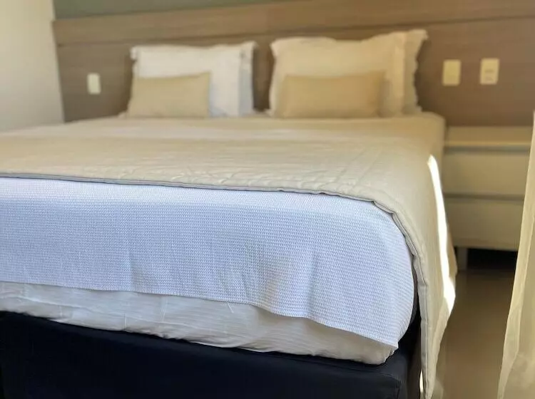 Отель Adrianopolis All Suites