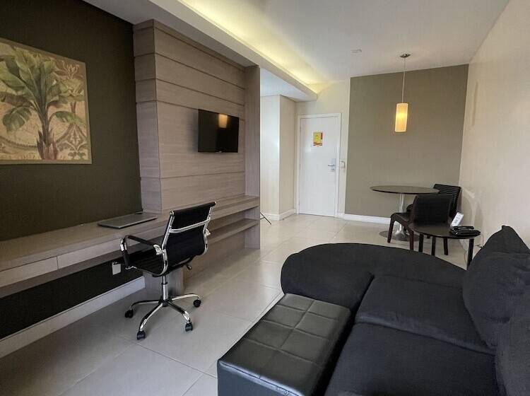 Hotel Adrianopolis All Suites