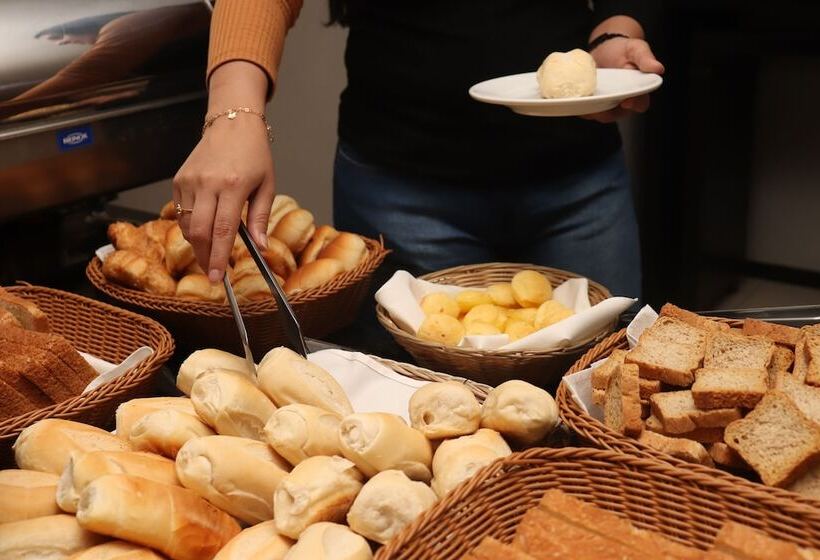 Hotel Adrianopolis All Suites