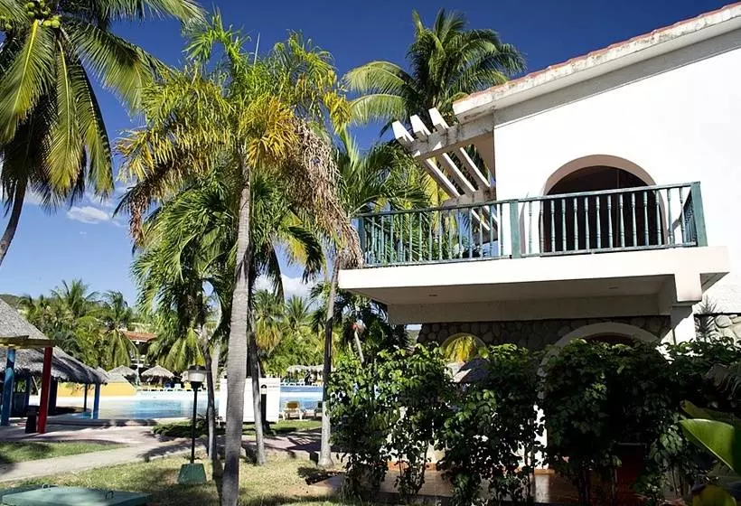 Hotelli Club Amigo Carisol Los Corales