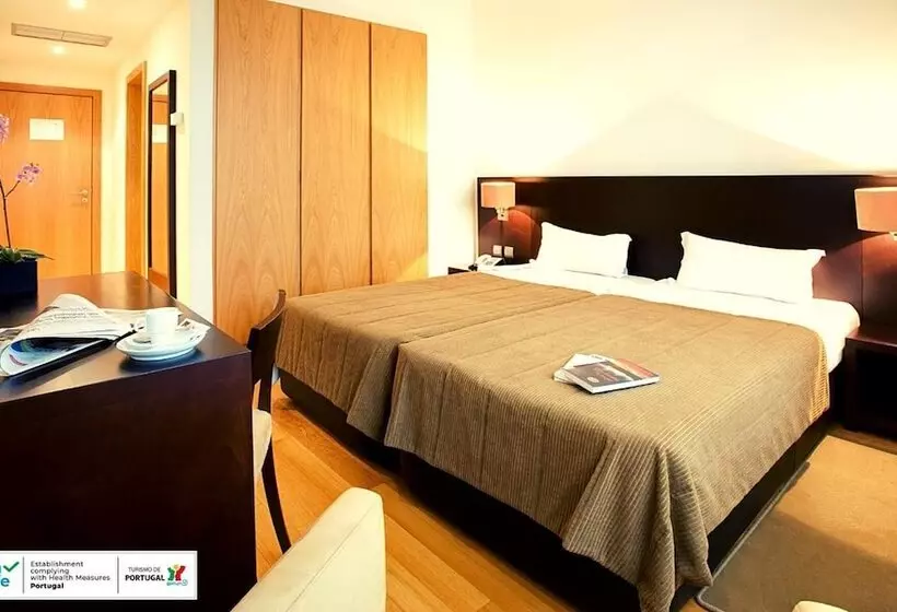 Отель Conde De Agueda