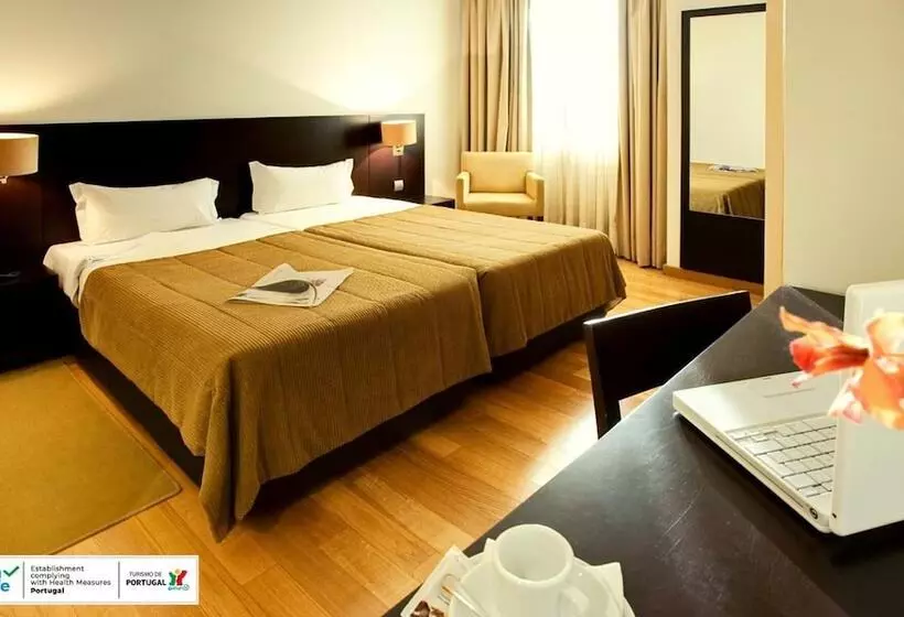 Отель Conde De Agueda