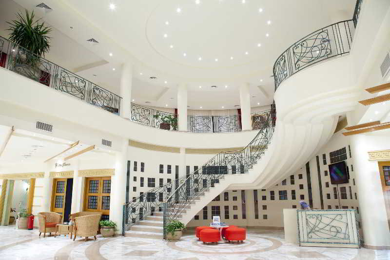 هتل Coral Beach Resort Tiran