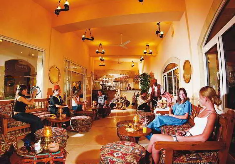 هتل Coral Beach Resort Tiran