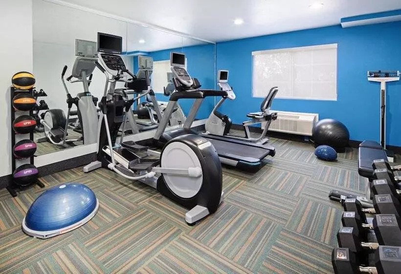 호텔 Holiday Inn Express & Suites Watsonville, An Ihg