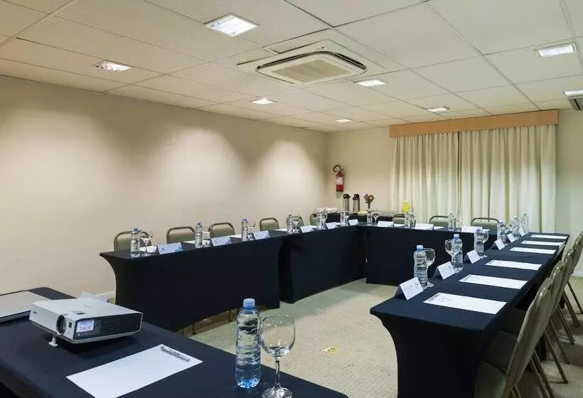 Отель Matiz Jaguariuna