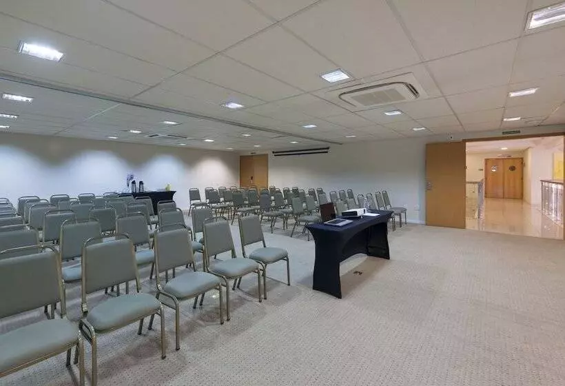 Отель Matiz Jaguariuna