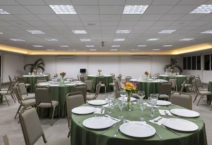 Отель Matiz Jaguariuna