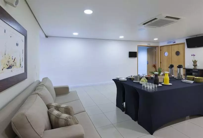 Отель Matiz Jaguariuna