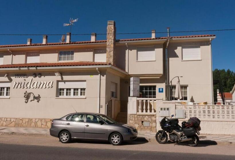 בית מלון כפרי Midama