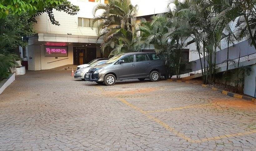 هتل Regenta Place Bangalore, Cunningham Road