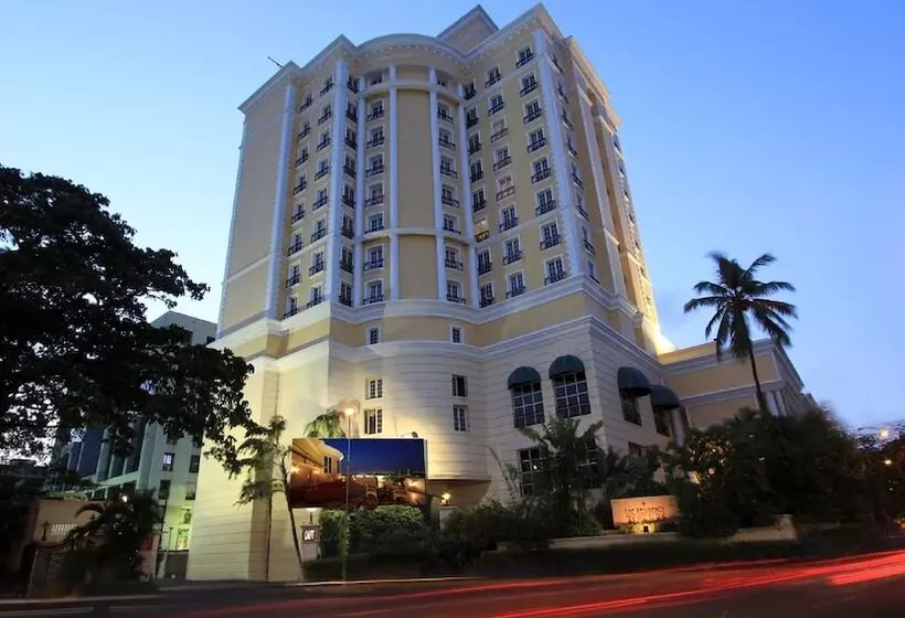 호텔 The Residency Towers