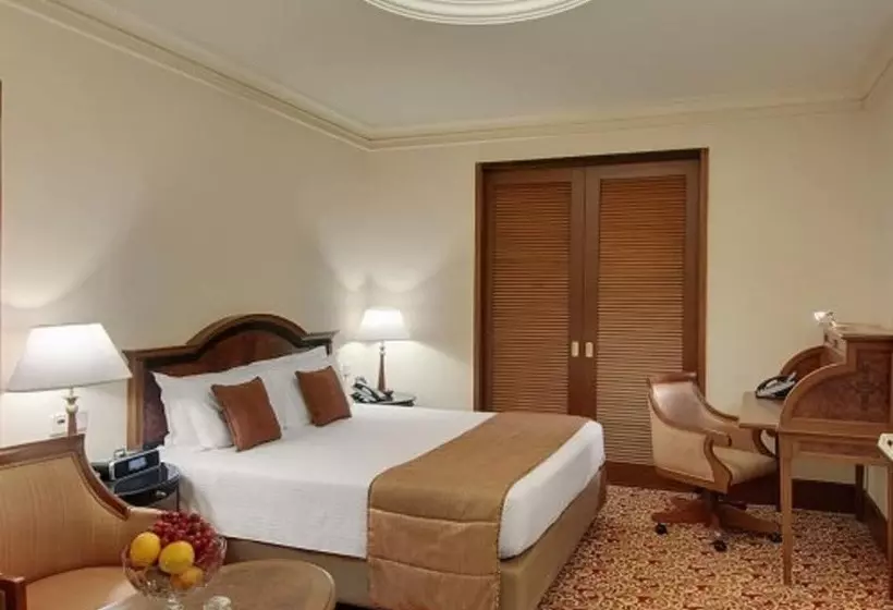 호텔 The Residency Towers