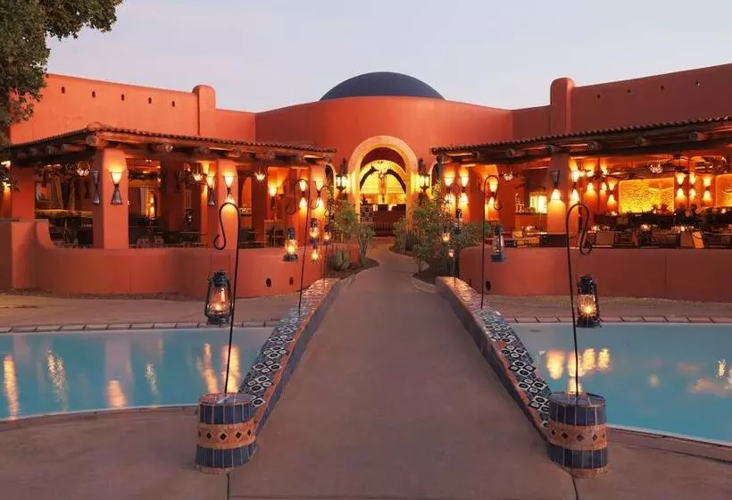 Avani Victoria Falls Resort