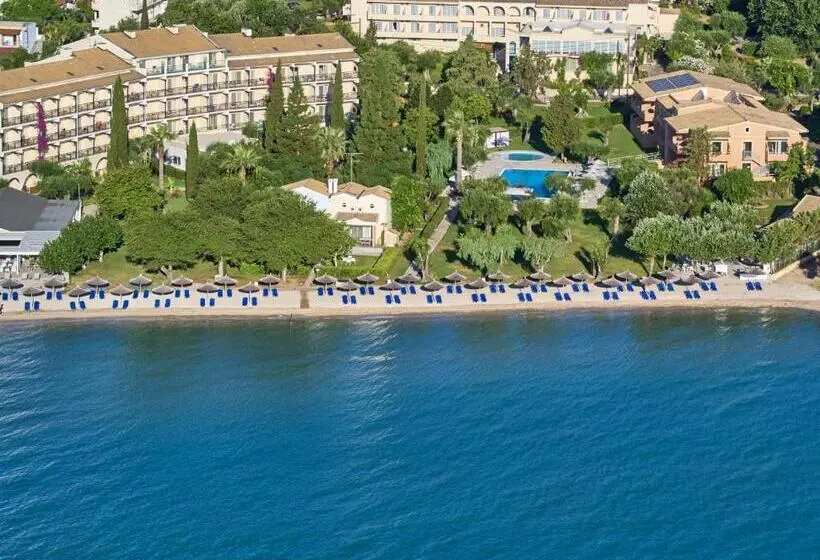 Hotel Delfinia