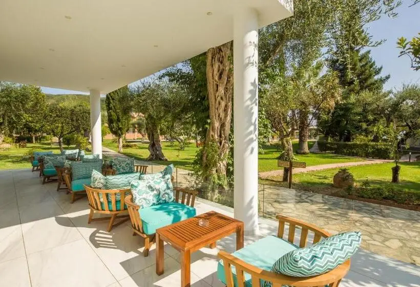 Hotel Delfinia