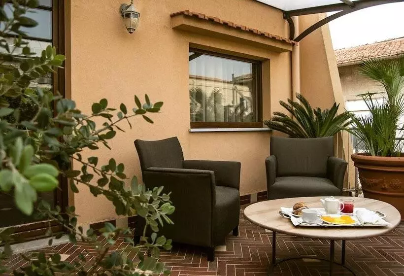 酒店 Federico Ii Central Palace