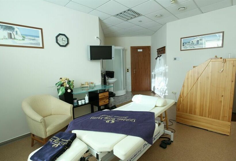 ホテル Golden Ring