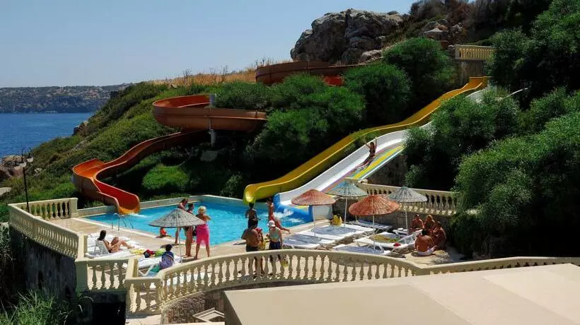 酒店 Green Beach Resort