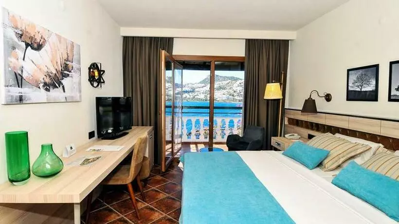 酒店 Green Beach Resort