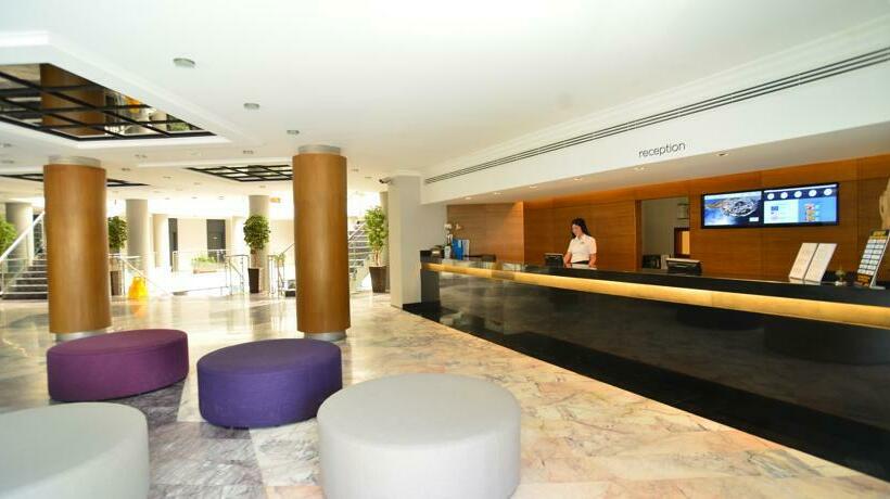 Отель Green Beach Resort