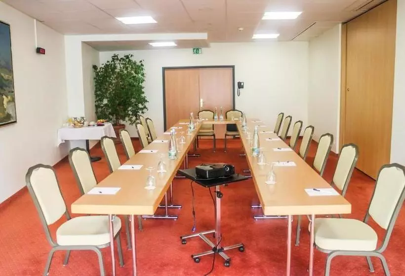 Отель Hôtel Bristol