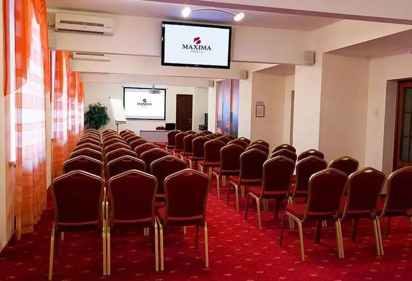 Hotelli Maxima Irbis